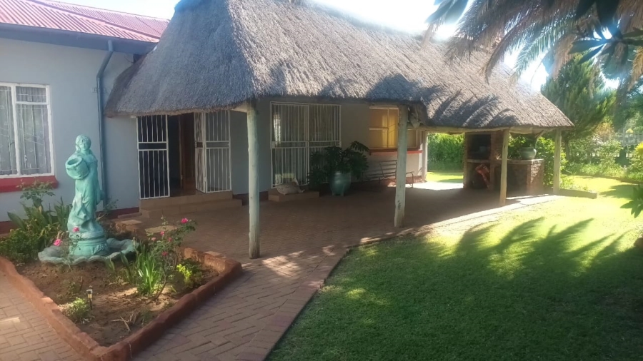 4 Bedroom Property for Sale in Hennenman Free State